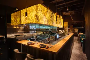 Mano Thevar_restaurant