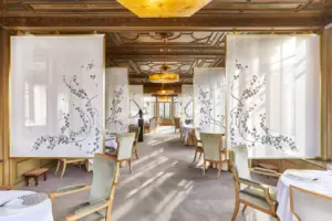 Yannick Alléno_restaurant photo_credit Sebastian Mittermeier