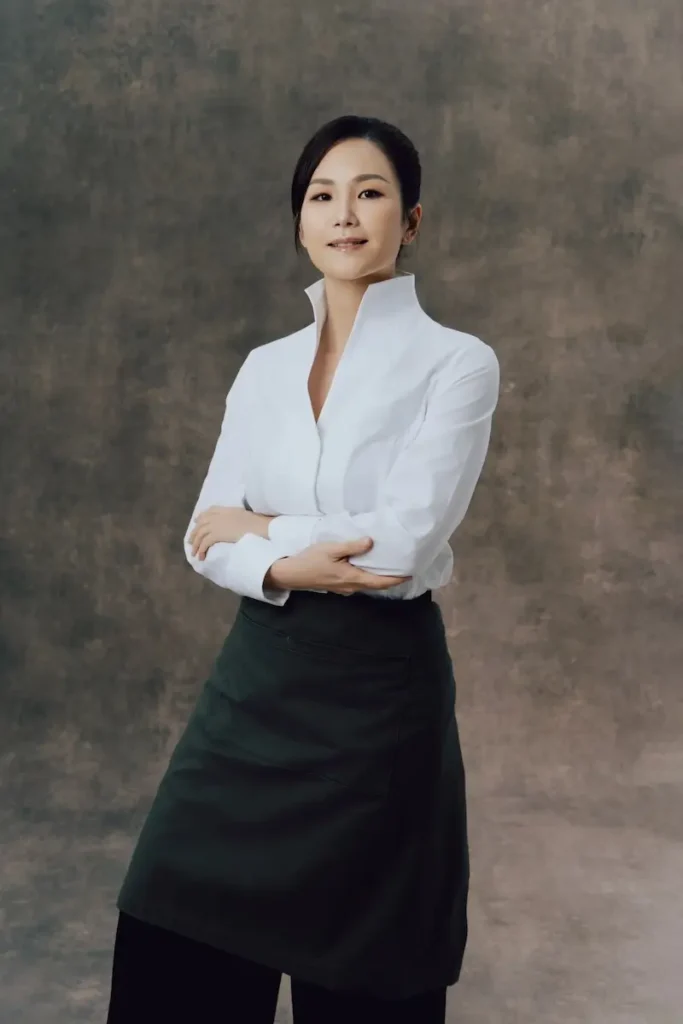 VickyLau_portrait-528