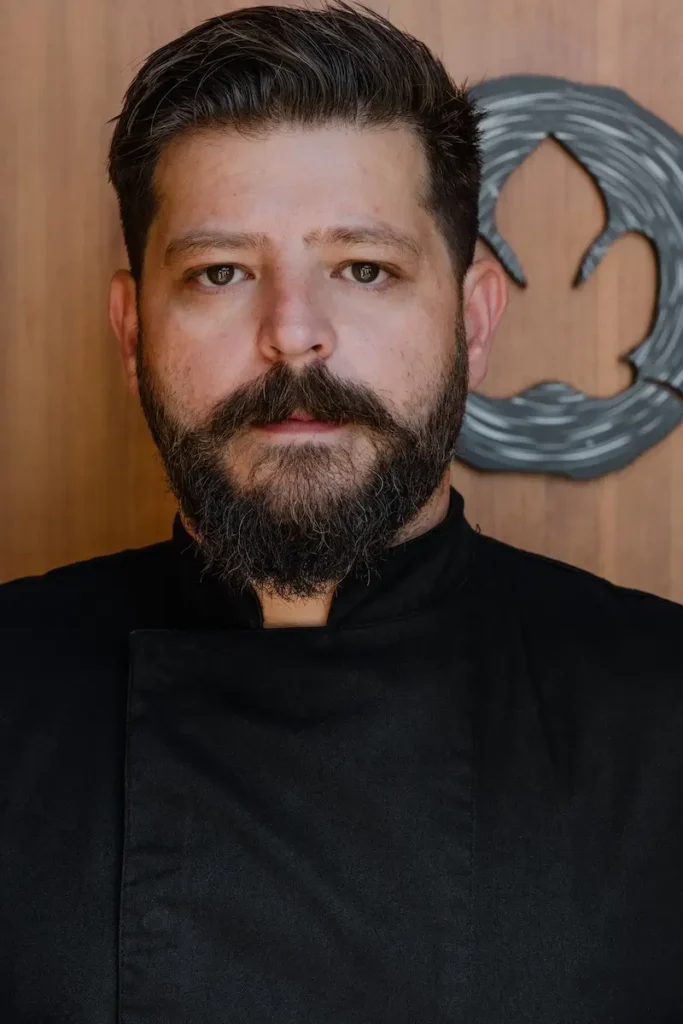 Rodrigo Rivera-Rio_portrait photo_credit