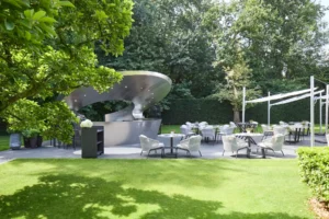 Tim Boury_Restaurant Terrace (2026)_© Heikki Verdurme